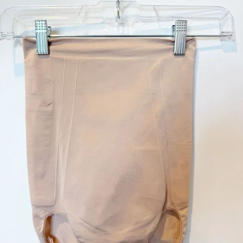 Spanx Womens OnCore High Waisted Briefs Size Small‎ Nude Sculpting Slimming